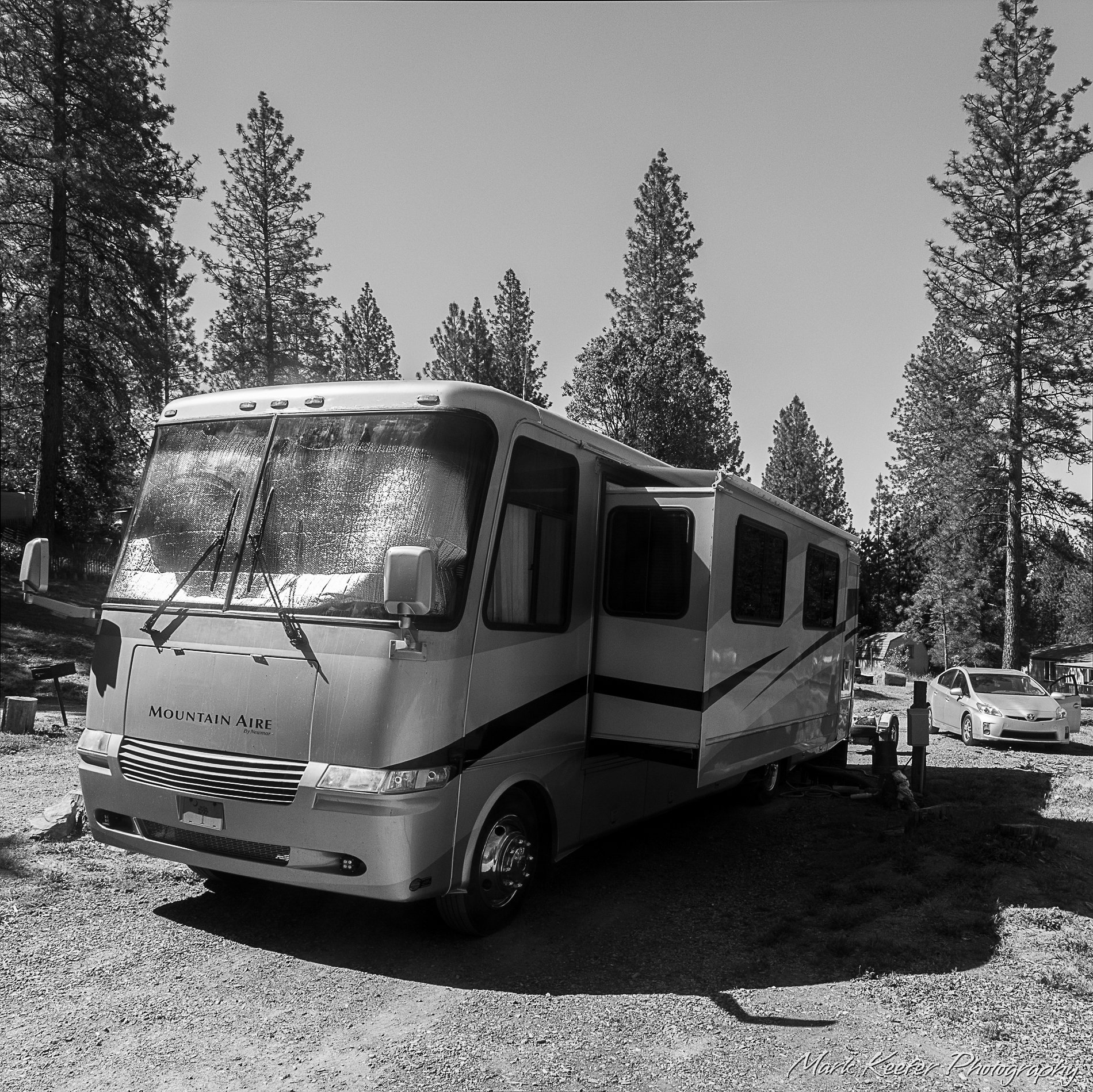 43090 BW 1x1 Campsite Yosemiti (1 of 1).jpg
