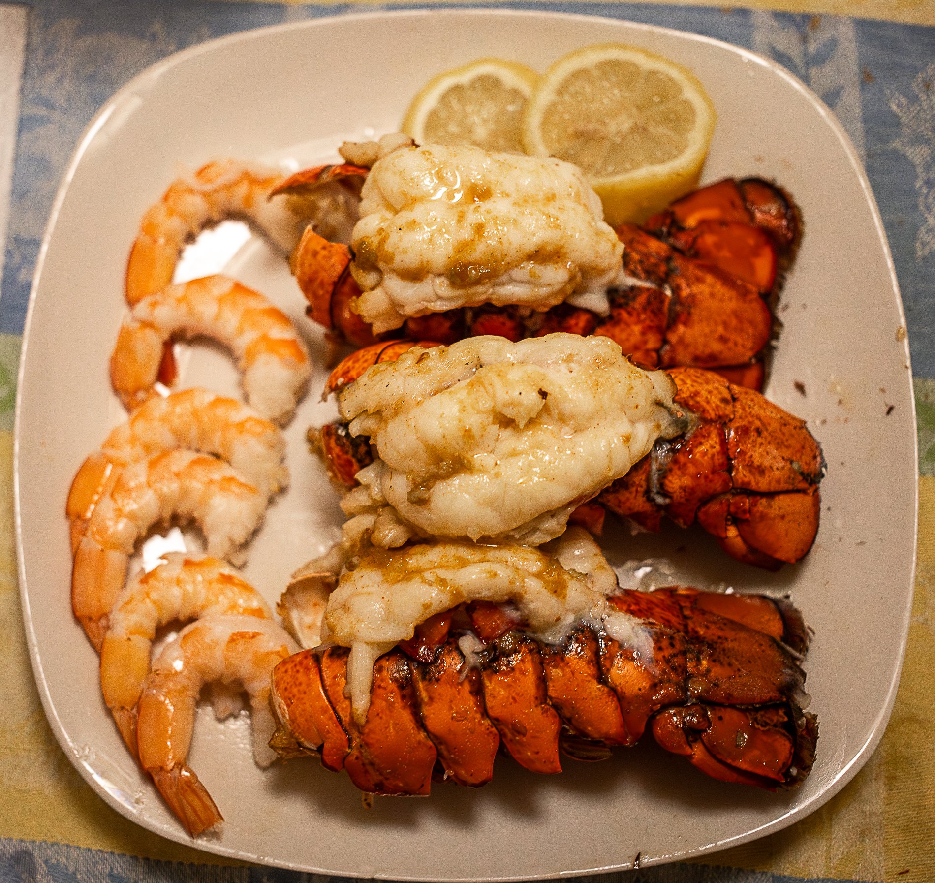 Thanksgiving Eve Lobster & Shrimp (1 of 1).jpg