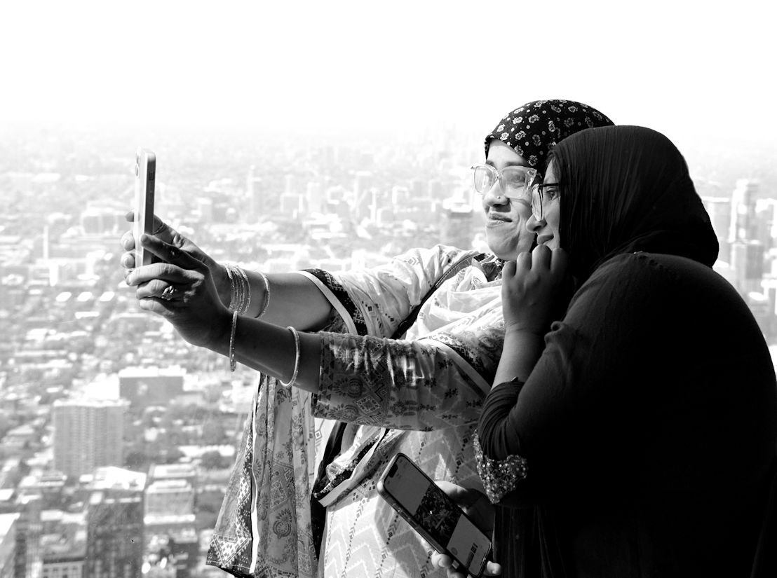 Toronto 28x825bw.jpg