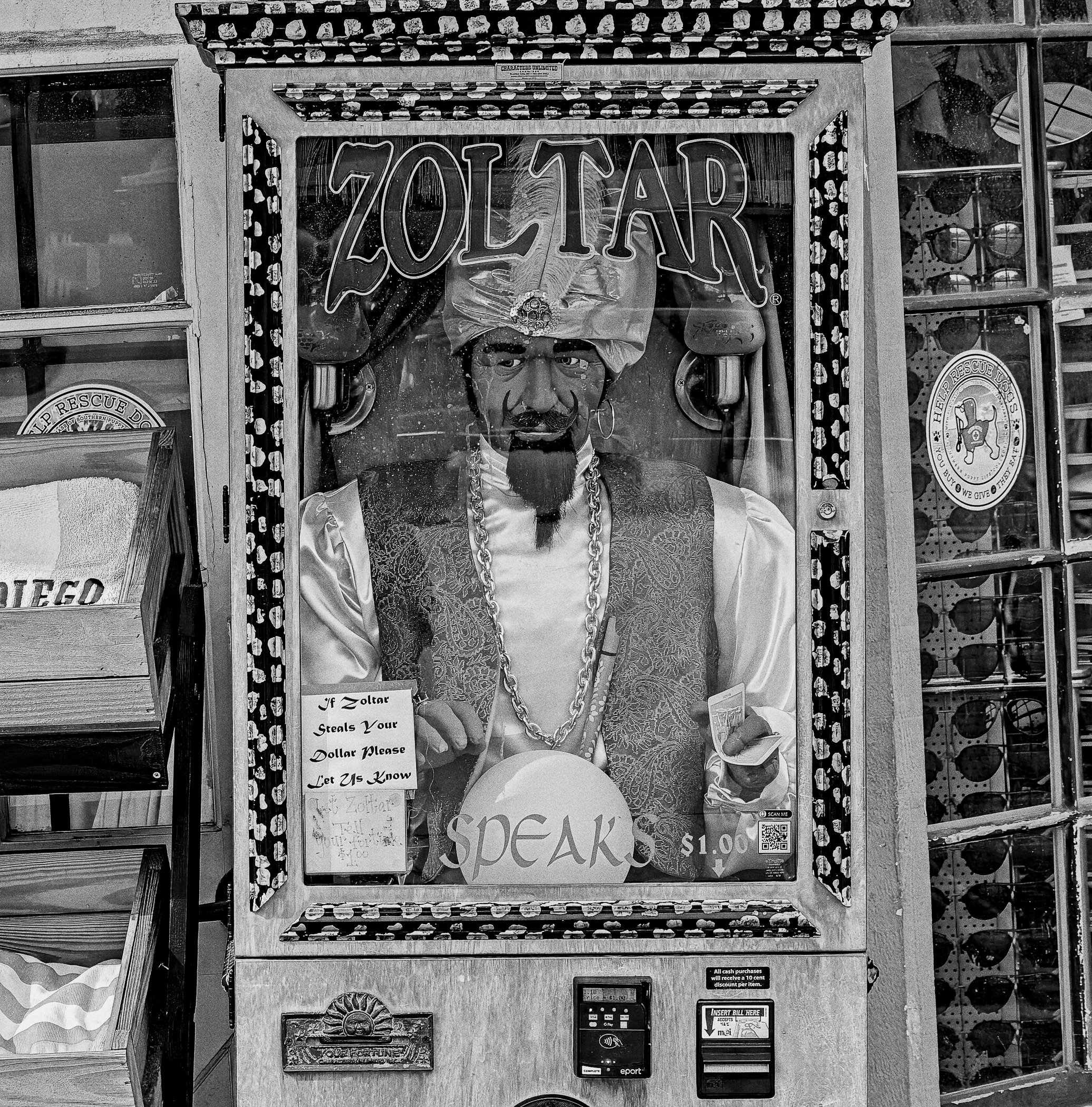 2026-01-28 2798 Zoltar Speaks  BW-.jpg